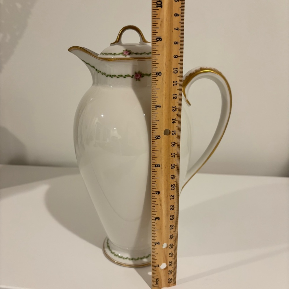LIMOGES Charles Field Haviland coffee pot Schleiger 201 pattern GDA France white - Picture 10 of 10